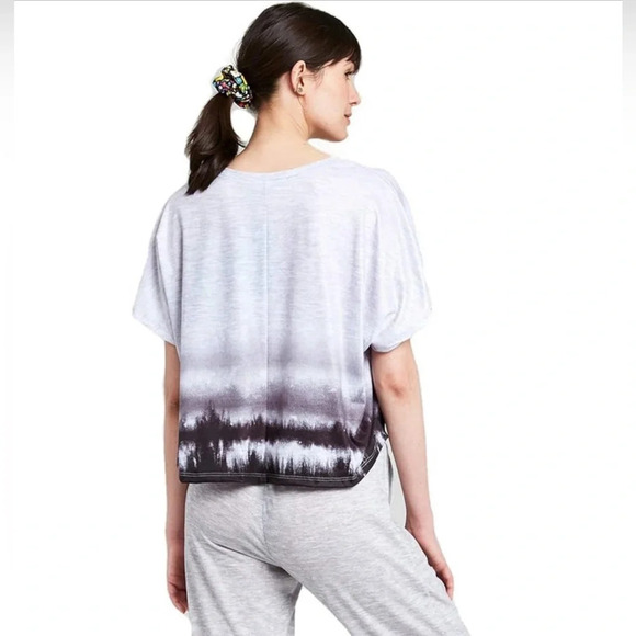 NWT Terez dip dye v neck top size XS oversized - Picture 6 of 6